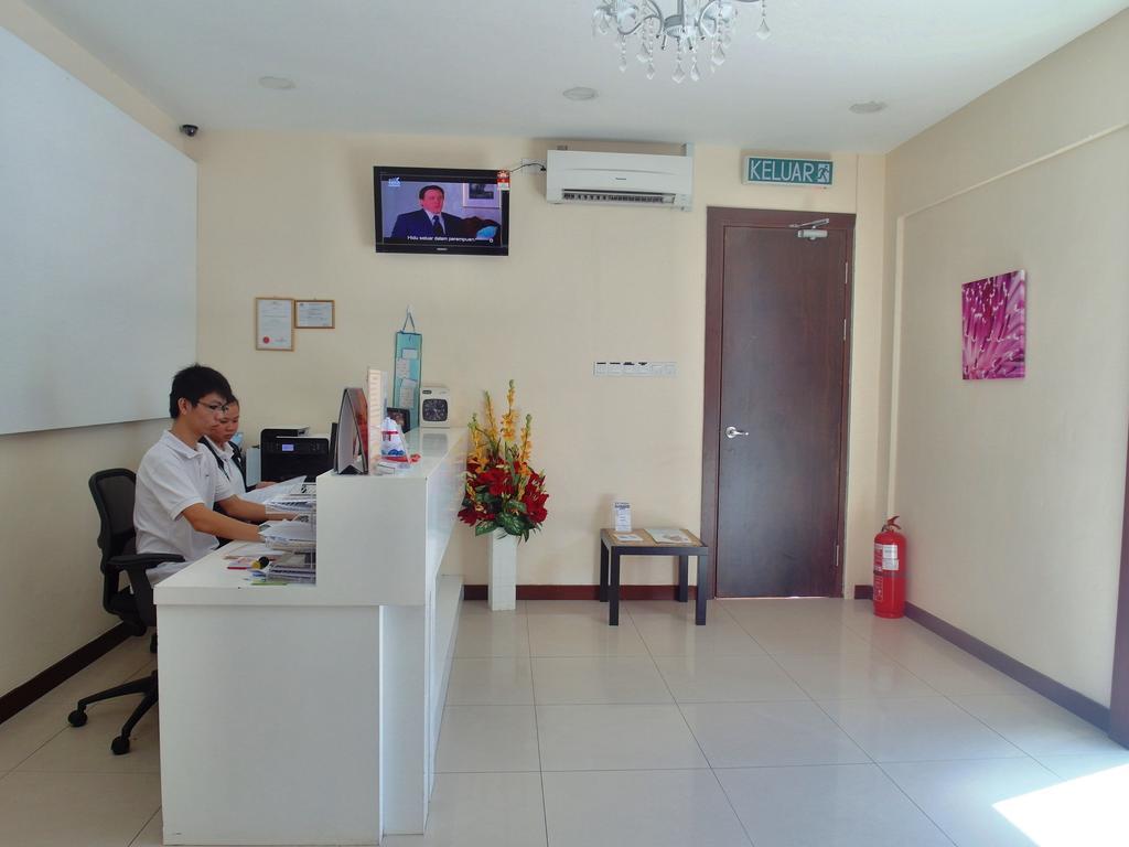 Transit Hotel Labuan Ngoại thất bức ảnh