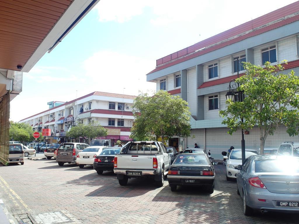 Transit Hotel Labuan Ngoại thất bức ảnh