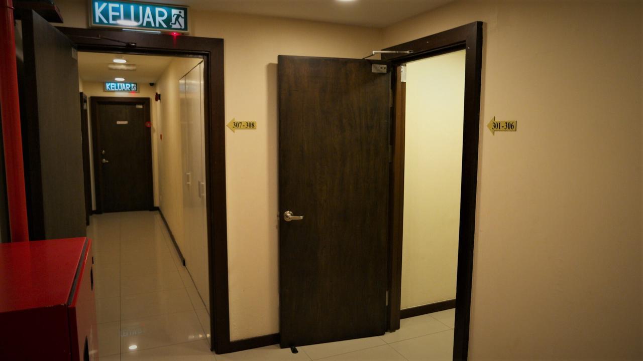 Transit Hotel Labuan Ngoại thất bức ảnh