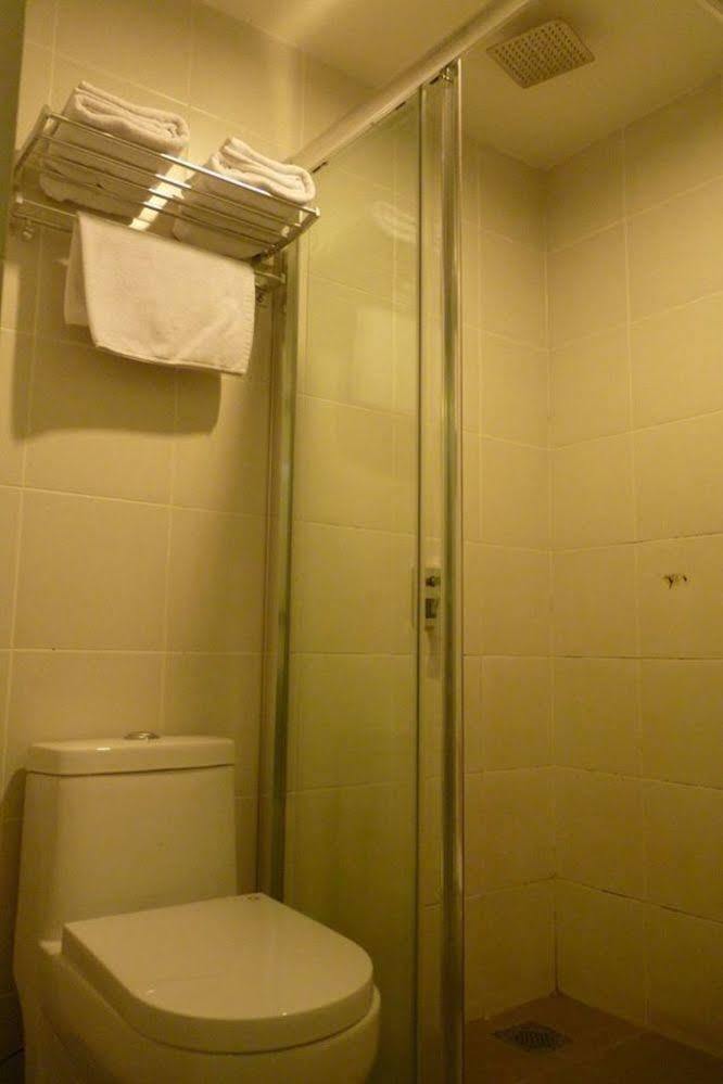 Transit Hotel Labuan Ngoại thất bức ảnh